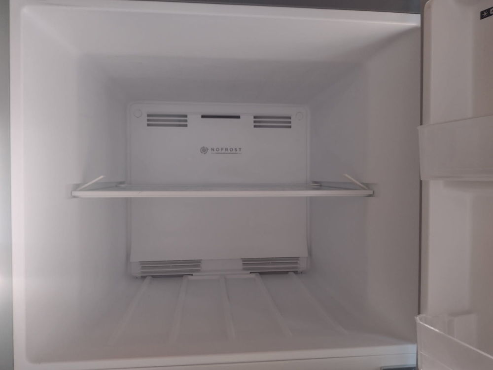 R&eacute;frig&eacute;rateur Essentiel B tr&egrave;s bon &eacute;tat Electroménager
