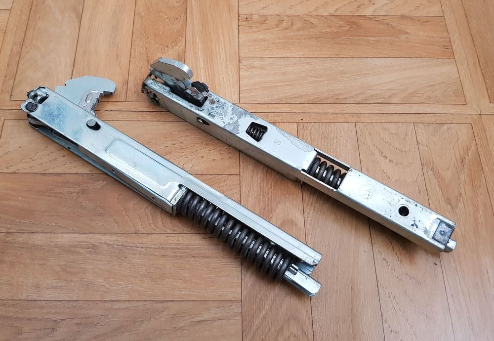 Pi&egrave;ces d&eacute;tach&eacute;es pour porte de four Scholtes FI 446 Bricolage