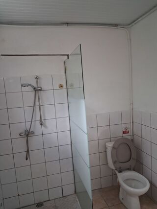  Appartement à louer 2 pièces 70 m²