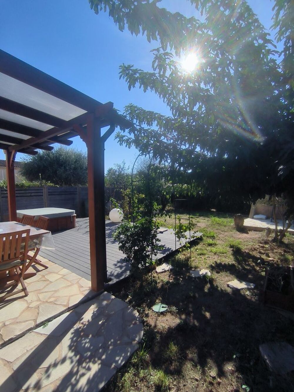 Vente Maison Maison rénovée 165m2, jardin 400m2, garage, parkings Le cannet