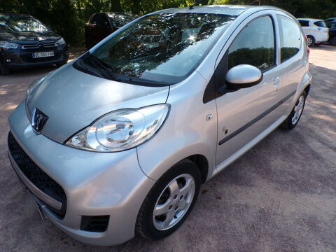 Peugeot 107 1.0i 68CH PACK BLACK & SILVER