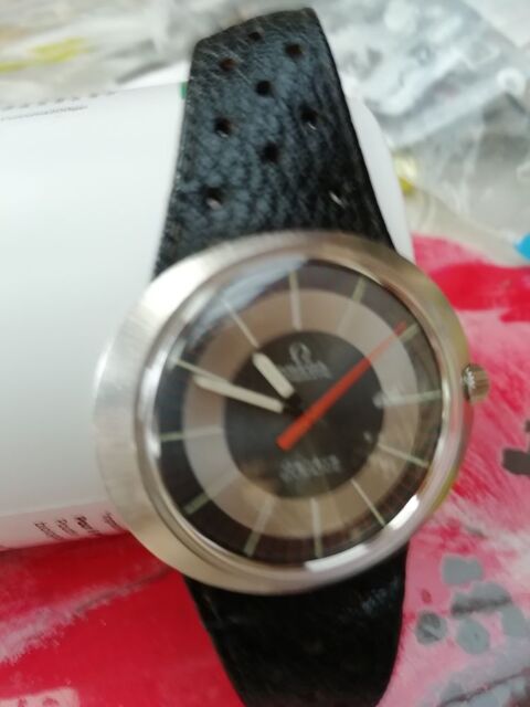 Montre om�ga Dynamic automatic de 1966 1600 Collonges-sous-Sal�ve (74)