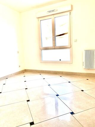  Appartement à louer 2 pièces 45 m²