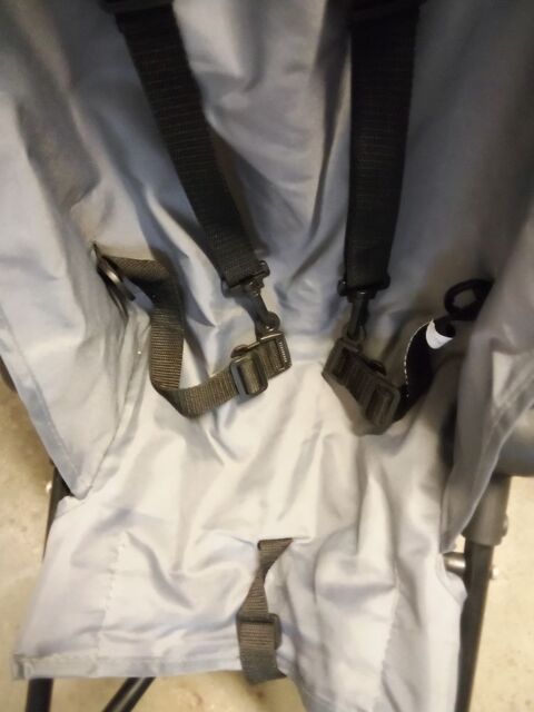 Poussette 30 Pau (64)