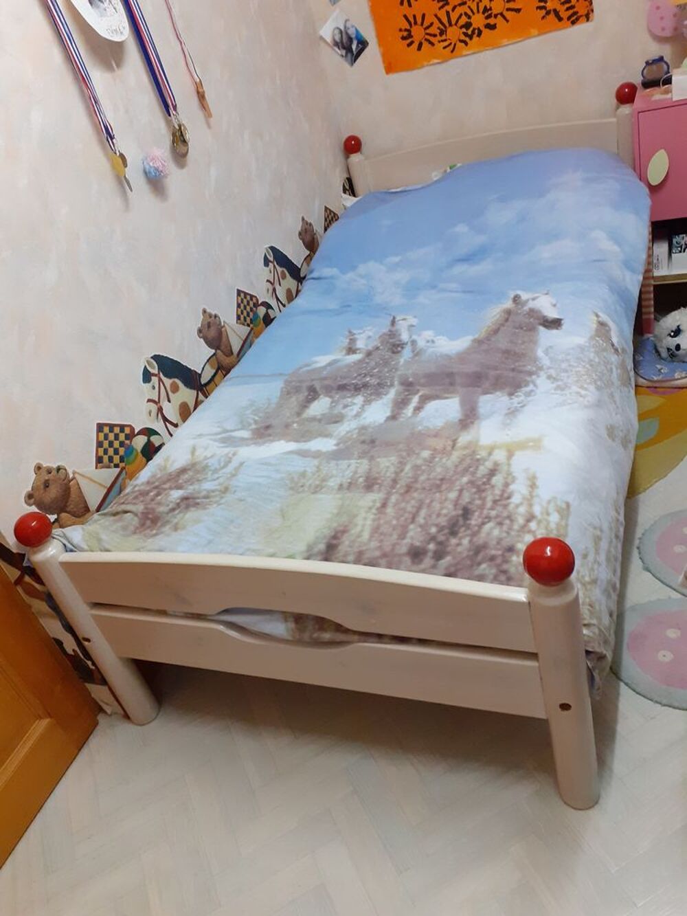 Lit en pin avec sommier Mobilier enfants