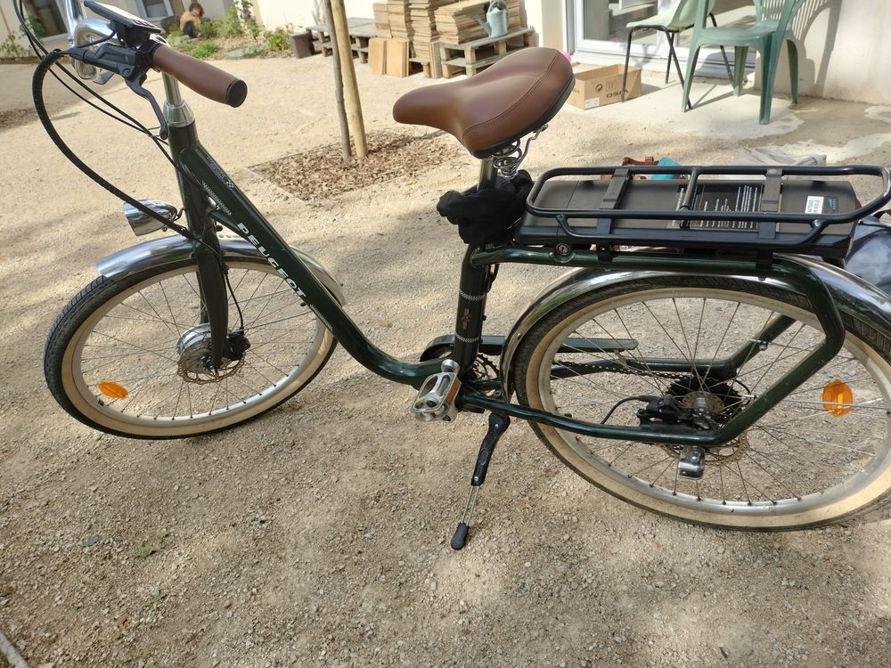 V&eacute;lo Peugeot &agrave; assistance &eacute;lectrique - sous garantie
Vélos