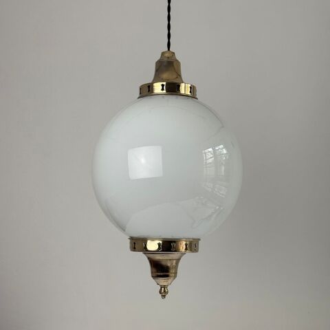 Ancienne SUSPENSION EN OPALINE 23 CM XL vintage Montreuil (93)