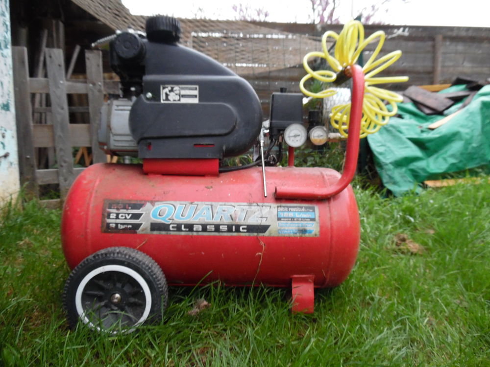 compresseur 50l 2cv 8 bars avec mano neuf souflette neuve Bricolage