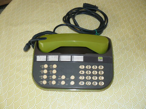 Téléphone fixe vintage Alcatel vert kaki 39 Saujon (17)