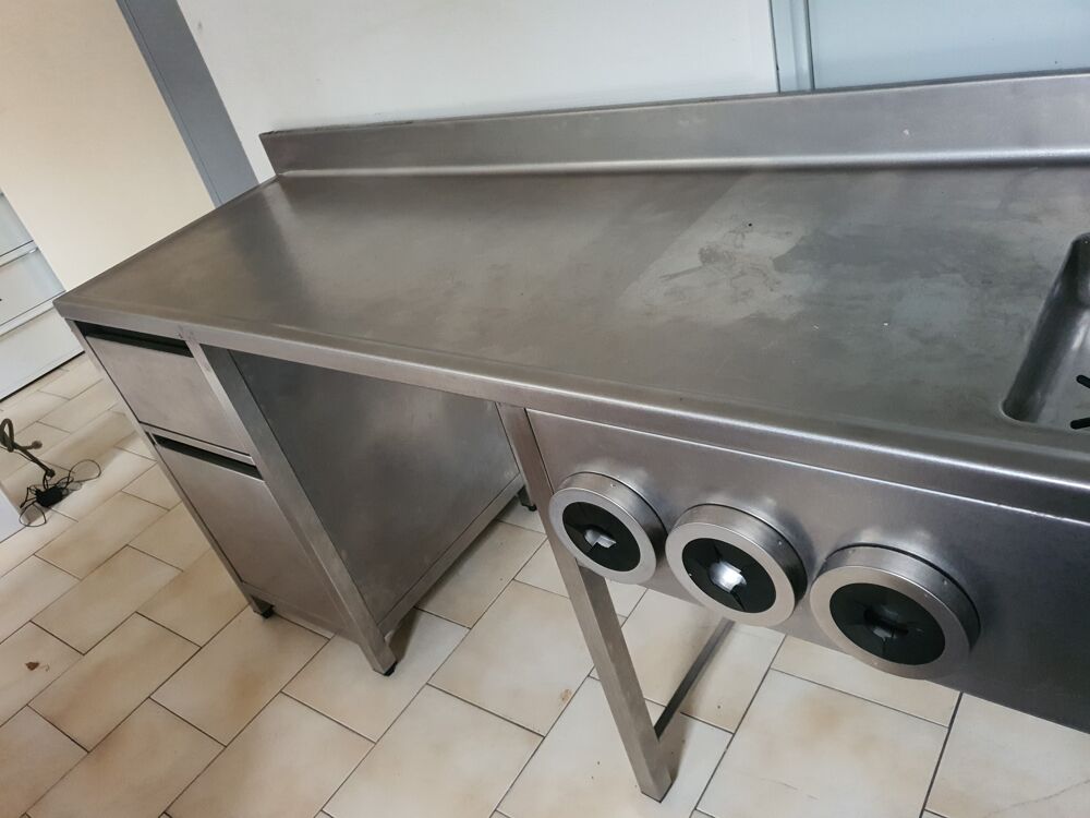 Equipement pour ,Restaurant ,Bar ,Caf&eacute;
TABLE MURALE COMPTOIR Meubles