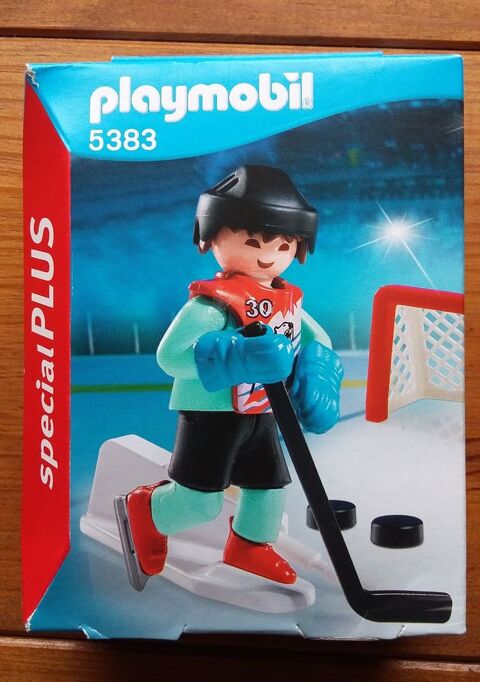Playmobil 5383 . Hockeyeur . NEUF 8 Limoges (87)
