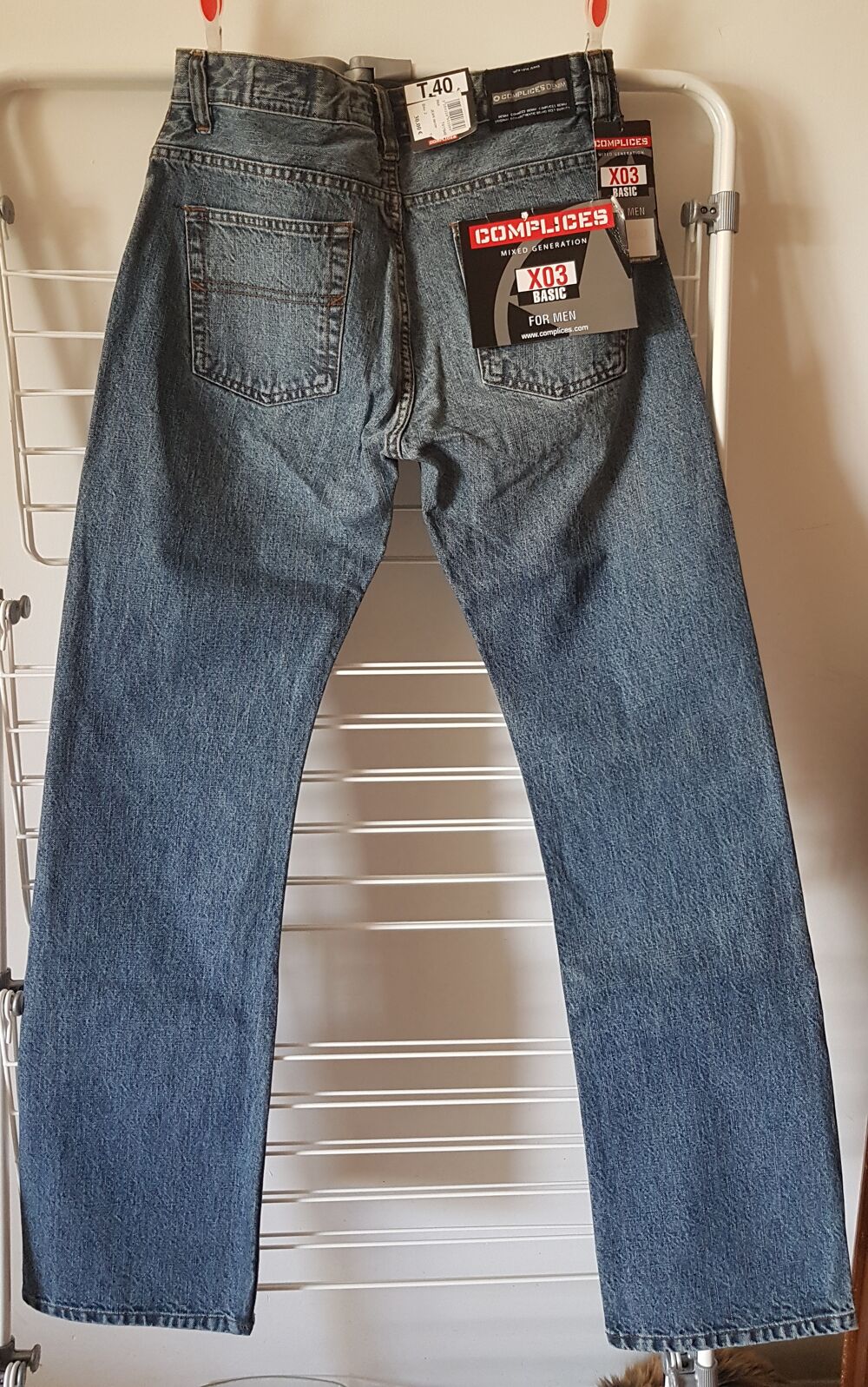 Jeans Complices neuf
Vêtements