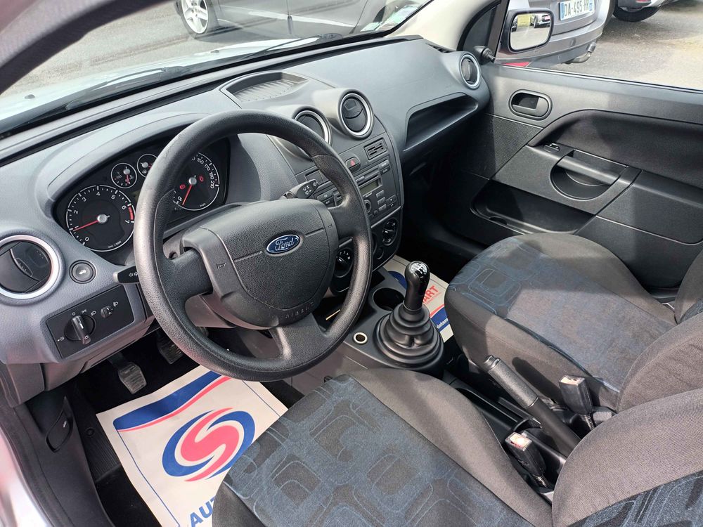 Fiesta 1.3i Senso 2006 occasion 86600 Coulombiers