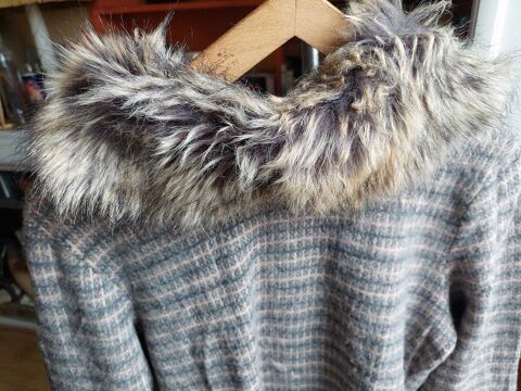 Robe en laine taille 38 10 Toulon (83)