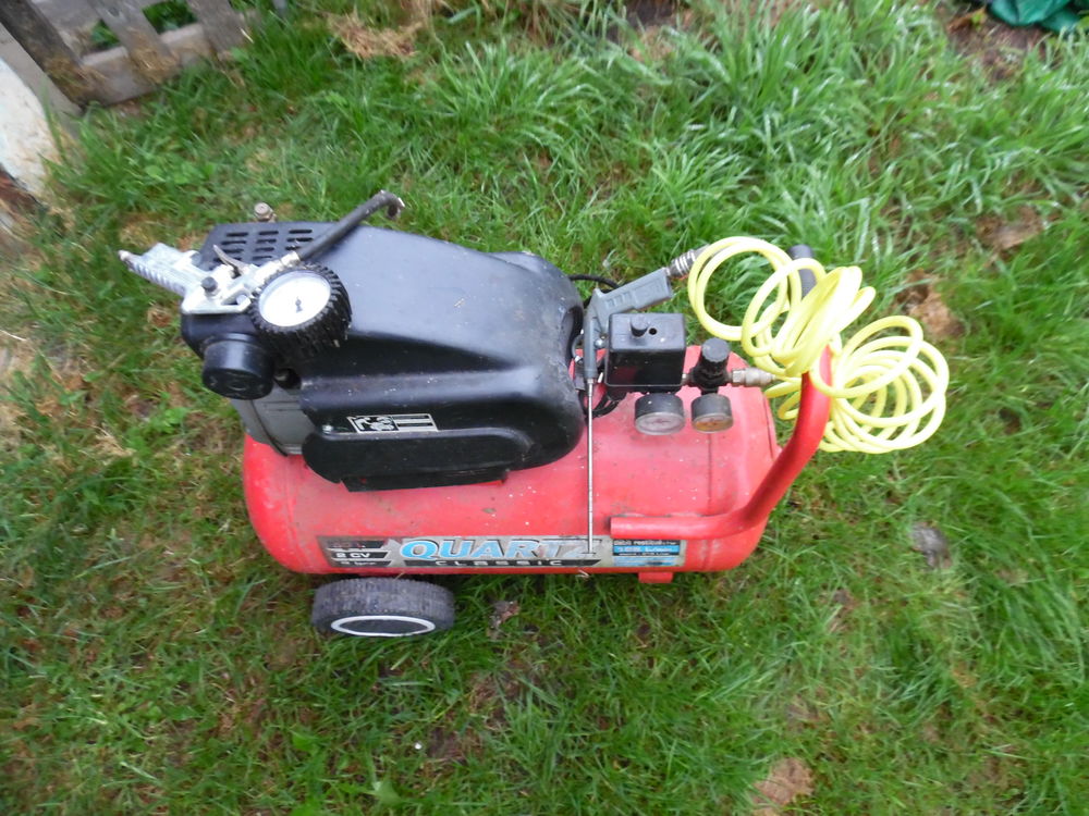 compresseur 50l 2cv 8 bars avec mano neuf souflette neuve Bricolage