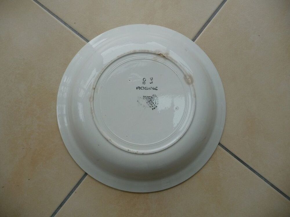 Plat creux rond vintage motif rose bleue St Amand Cuisine