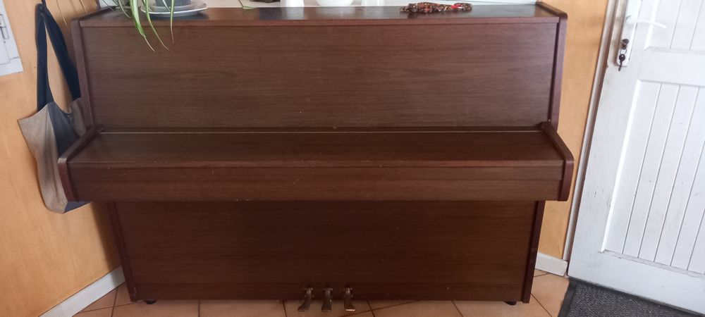 Piano droit hellas Instruments de musique