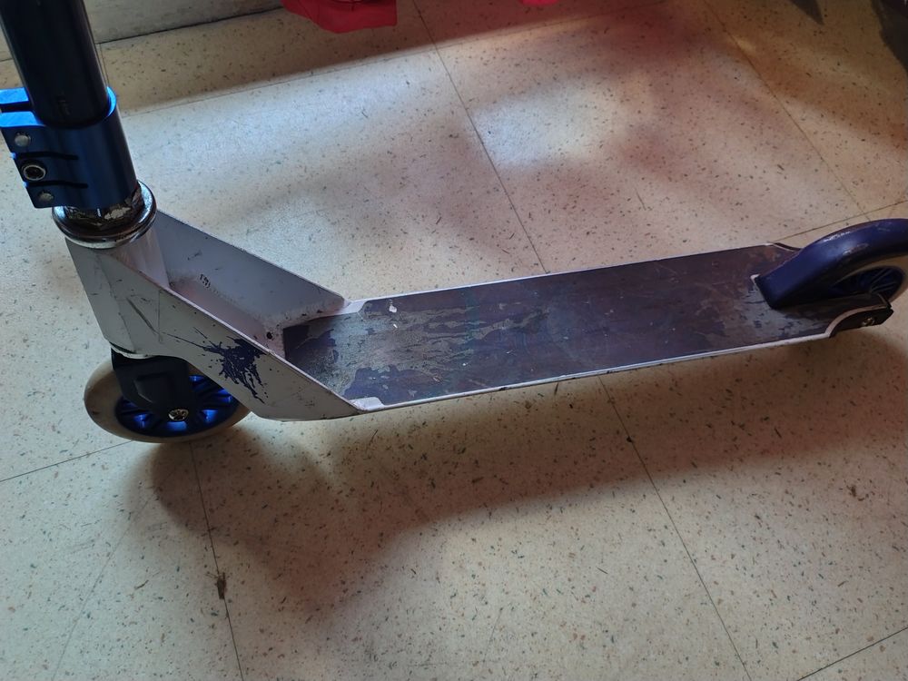 Trotinette freestyle bon &eacute;tat Jeux / jouets