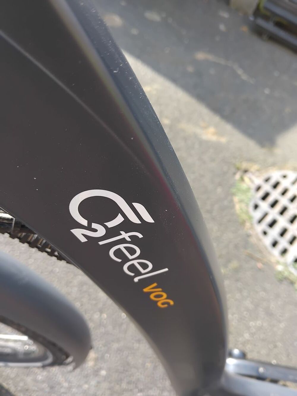 Tr&egrave;s beau v&eacute;lo &eacute;lectrique Sports
