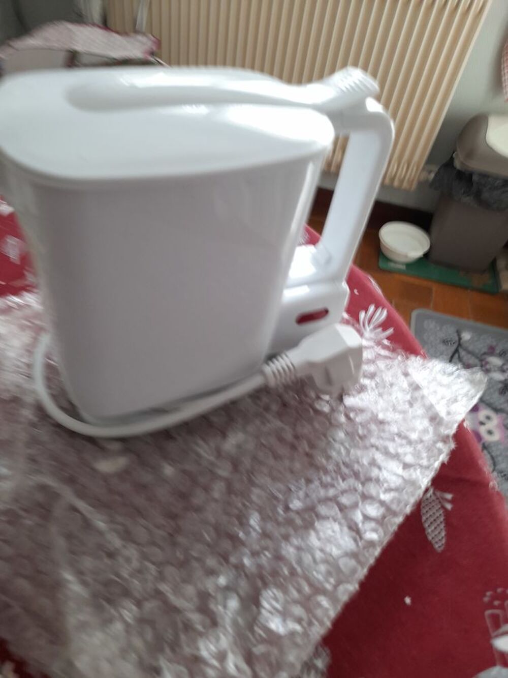 Petite bouilloir elec Electroménager