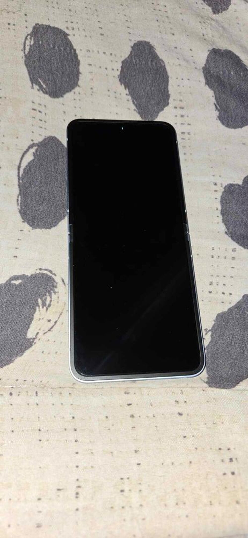 Samsung Flip 6 Téléphones et tablettes