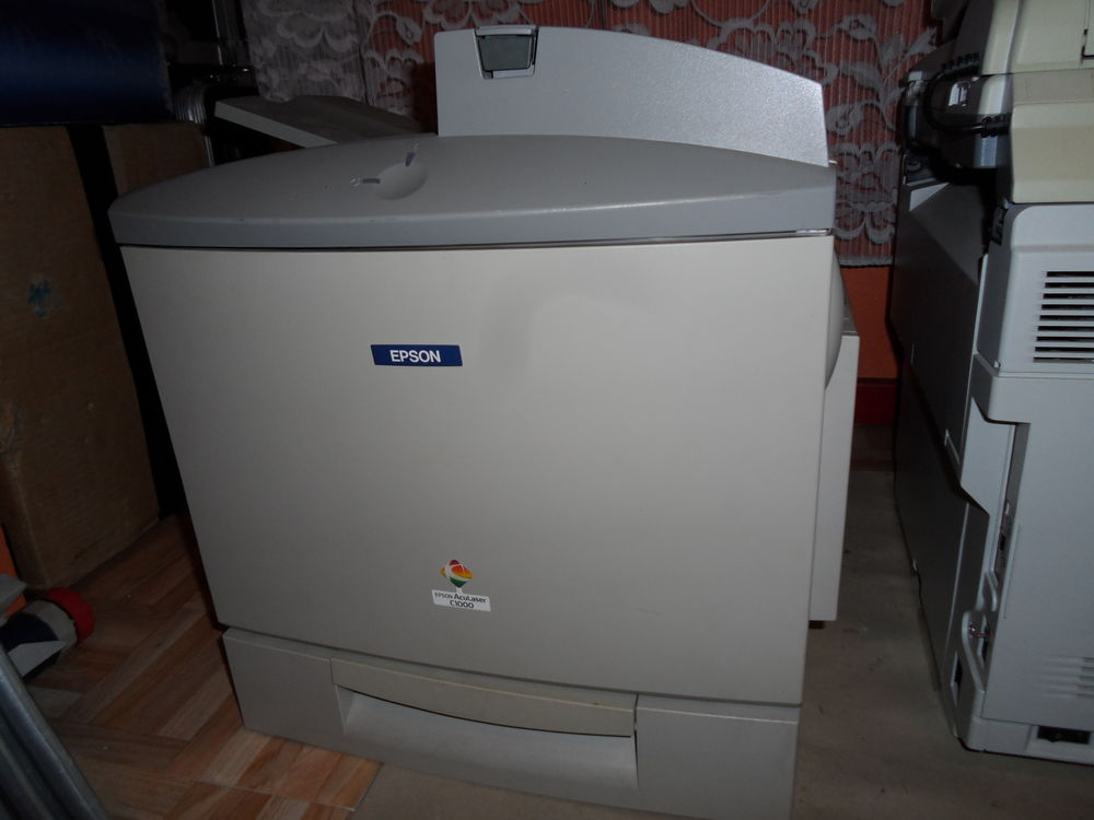 EPSON ACULASER C1000 Matériel informatique