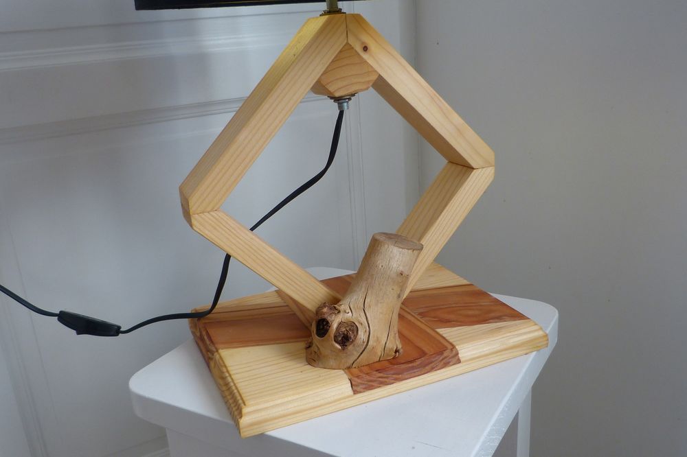 LAMPE DE CHEVET Meubles