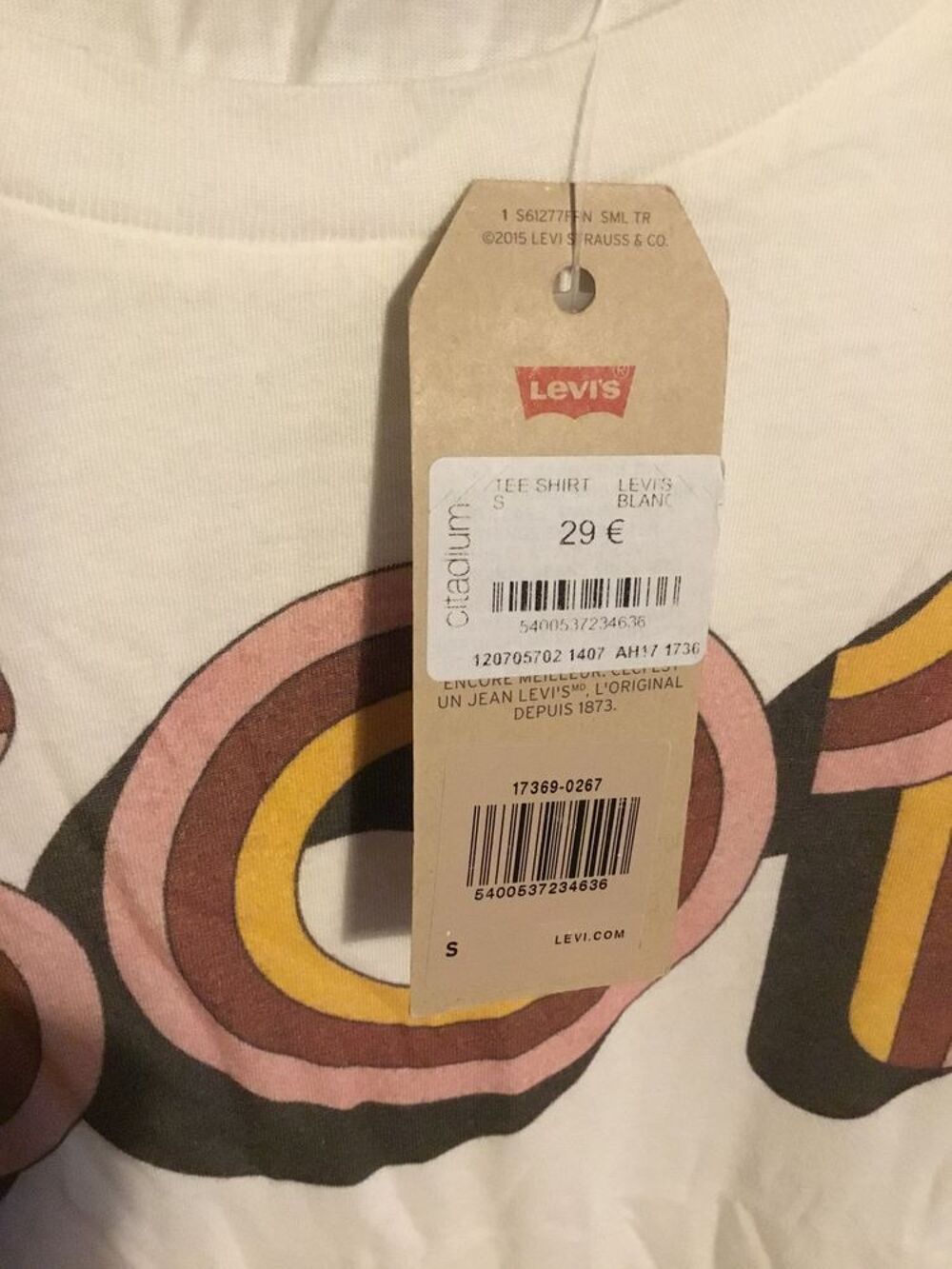 Tee-shirt Levi?s homme blanc manches courtes, vintage, inscription 501 sur le devant, neuf avec &eacute;tiquette, Taille S. Vêtements