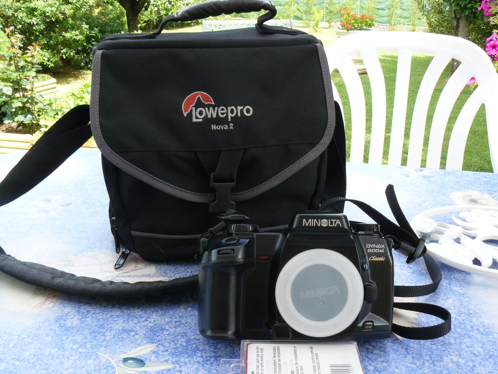 Appareil photo argentique MINOLTA 600 SI
Photos/Video/TV