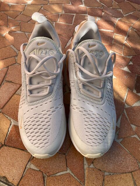 Chaussures Nike pointure 41 model AIR 270C 60 Valence (26)
