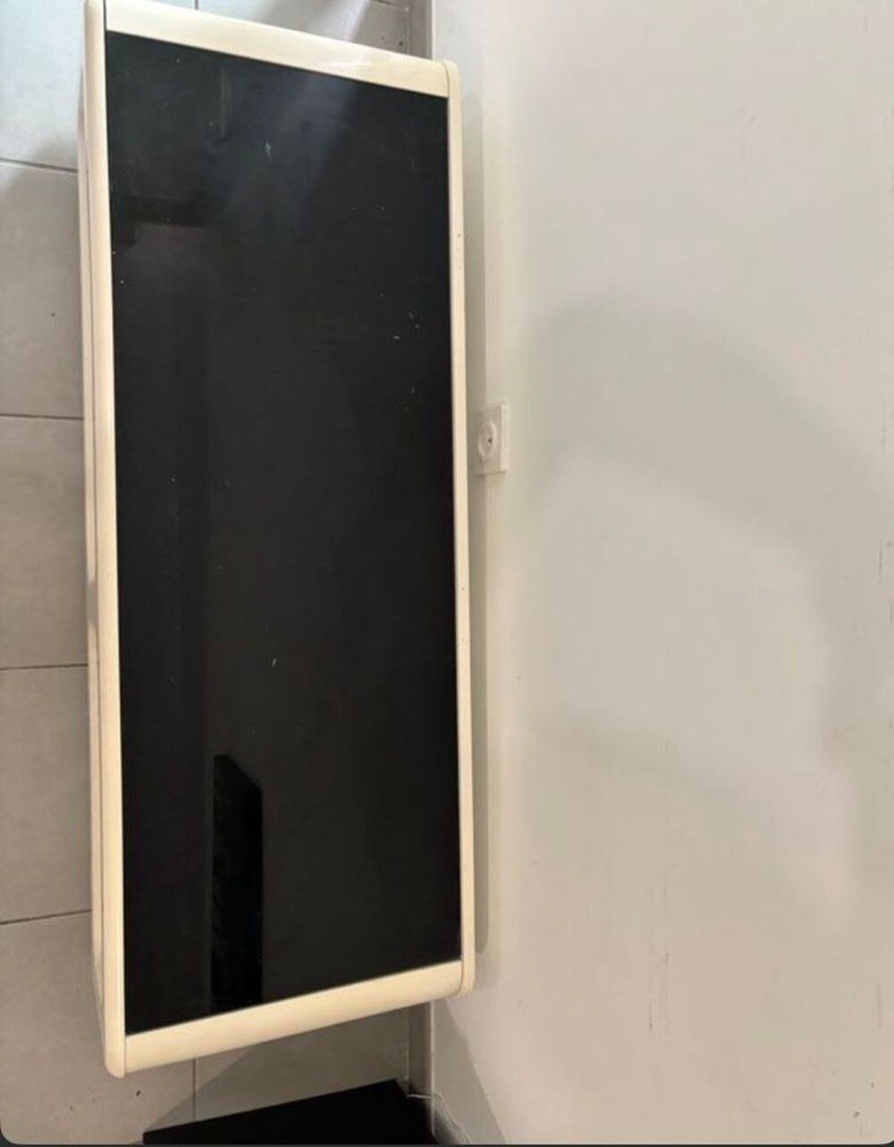 ce meuble TV 115x31x43 Meubles