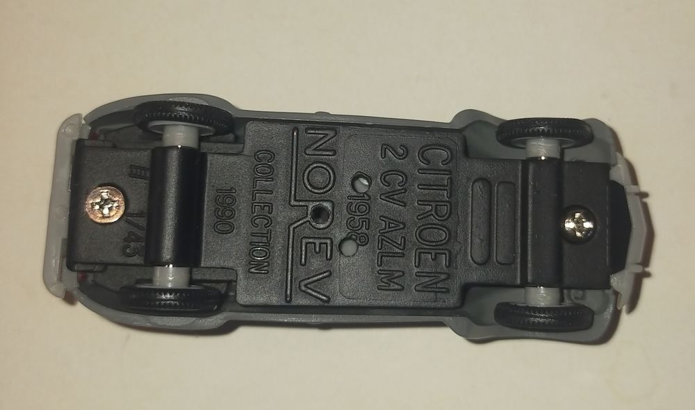 citro&euml;n 2cv AZLM Norev au 1/43e
