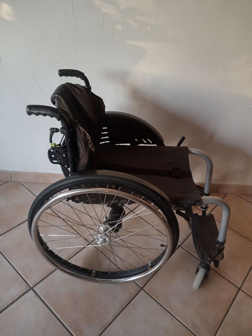 Fauteuil roulant pliable Kushall Matrx -Mx1 Bricolage