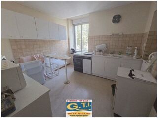  Immeuble � vendre 11 pi�ces 323 m�