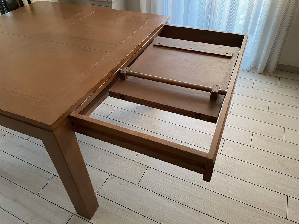 Table salle &agrave; manger et chaises Meubles
