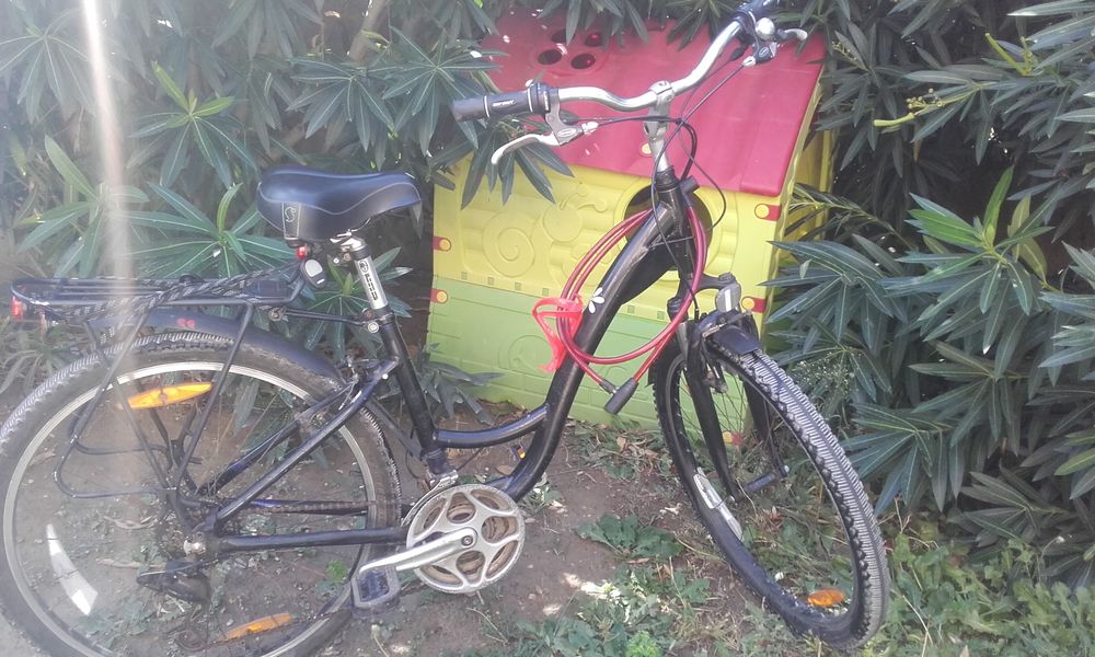 un v&eacute;lo Vélos
