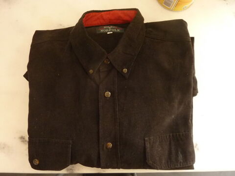 Chemise homme manches longues, en velours, couleur noire, ta 12 Tassin-la-Demi-Lune (69)