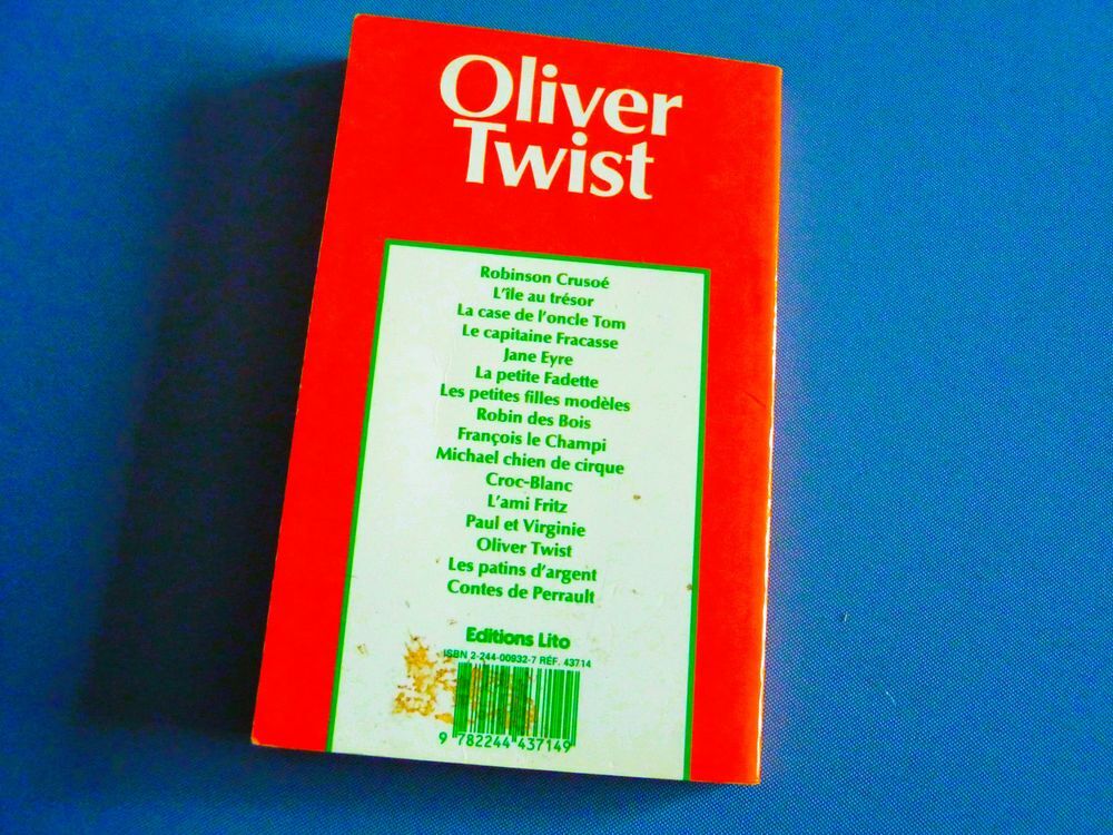 livre Oliver Twist - Charles Dickens lecture enfant Livres et BD