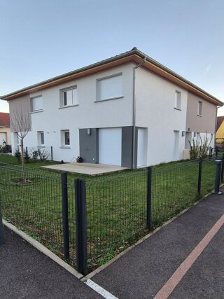  Duplex/triplex  vendre 5 pices 82 m