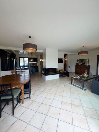  Maison � vendre 8 pi�ces 197 m�