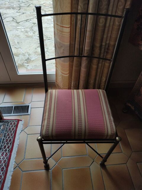 Chaises barrette en fer forg� Herm�s 800 Peymeinade (06)