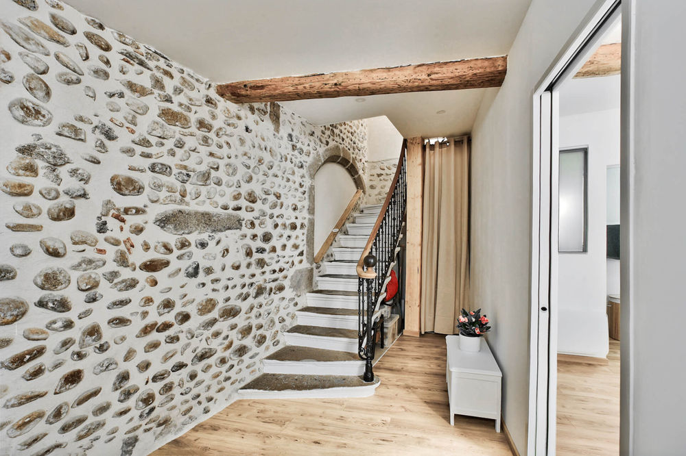Vente Duplex/Triplex Maison de c?ur de village rénovée centre de Vourles Vourles
