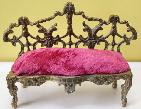 Canapé Sofa rose bronze miniature poupée XIXème siècle 100 Issy-les-Moulineaux (92)