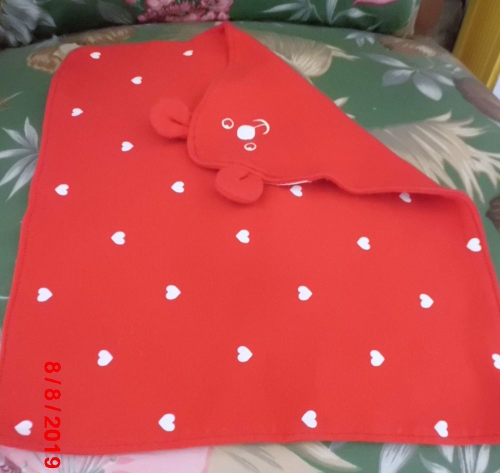 DOUDOU OURS ROUGE A COEUR BLANC H&amp;M Jeux / jouets
