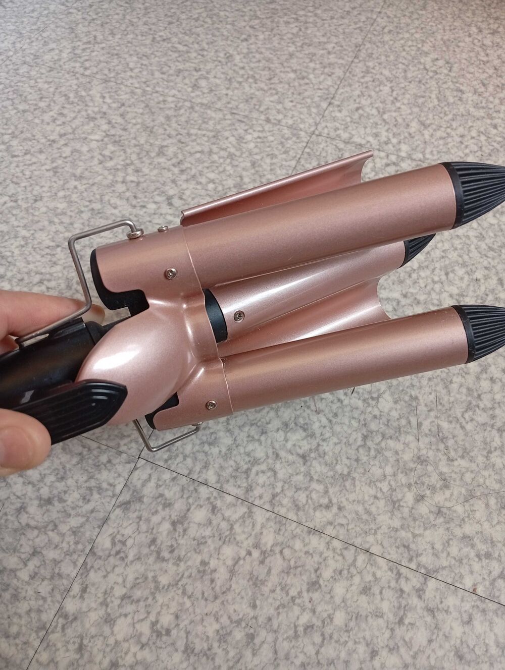 fer &agrave; cheveux pour ondulations Electroménager