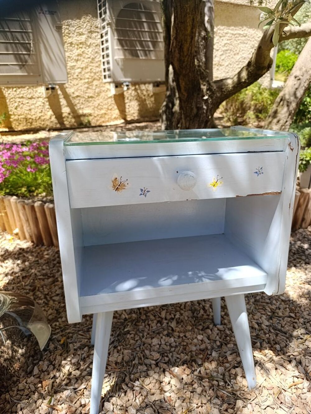 &Eacute;l&eacute;gant petit meuble SDB bleu ciel Décoration