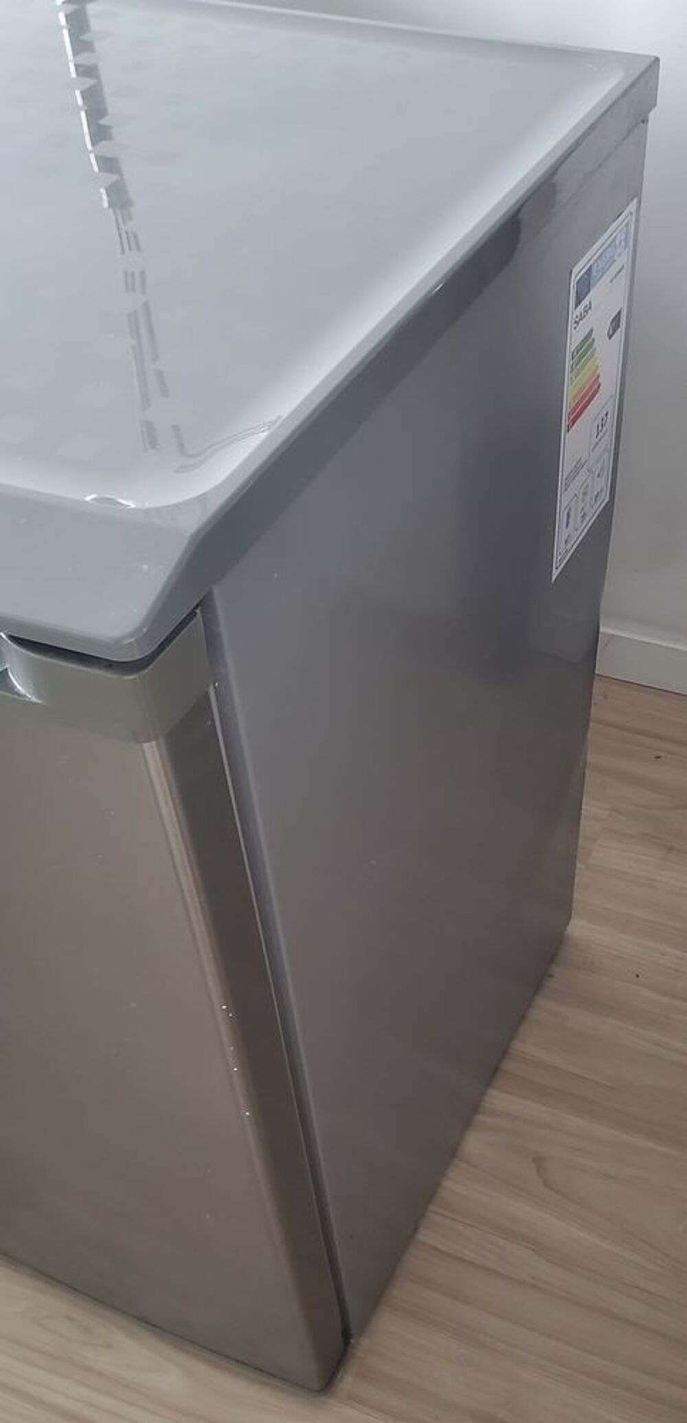 Petit Frigo + Freezer Electroménager