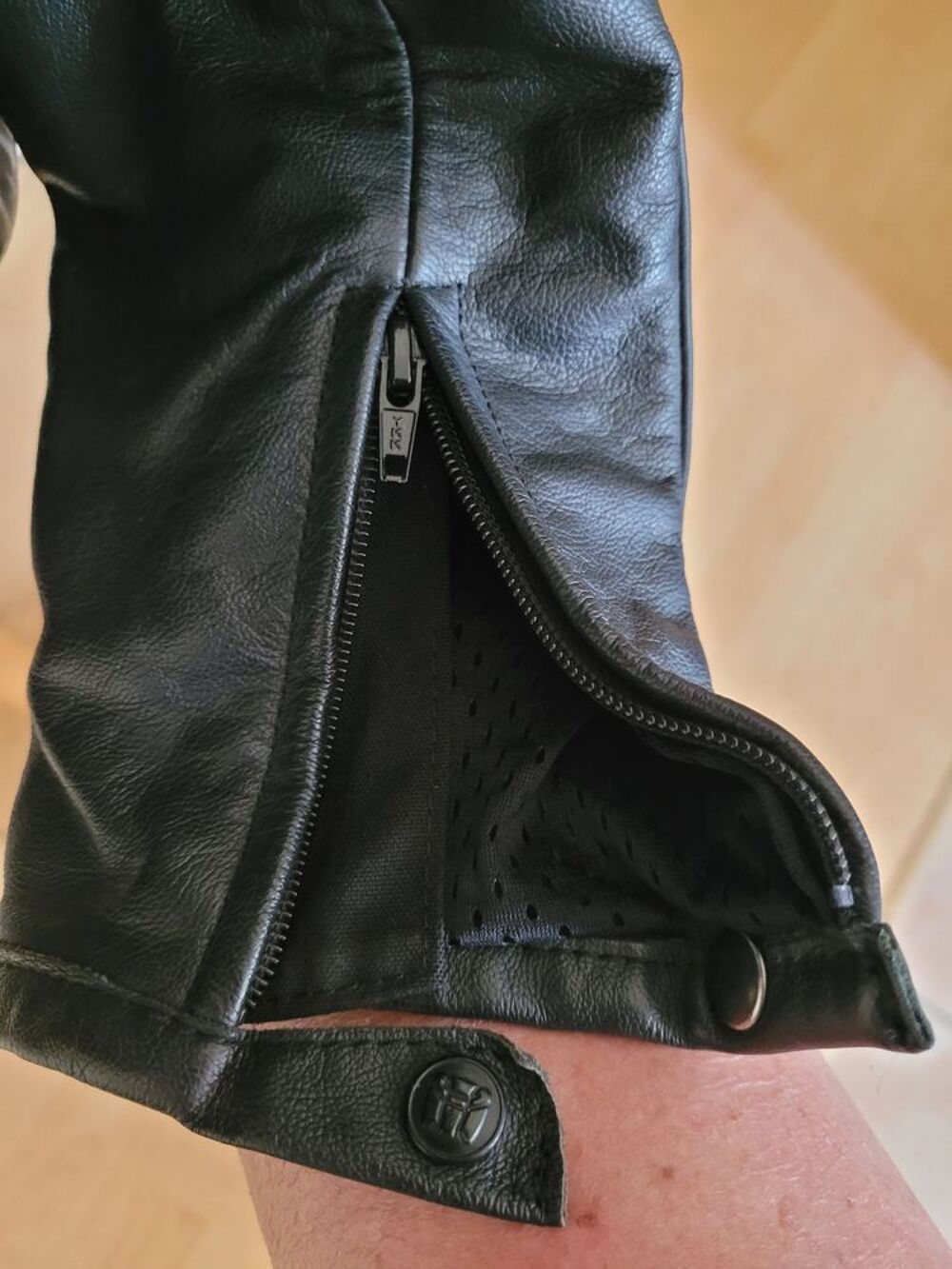 Blouson Moto Cuir Noir Sports