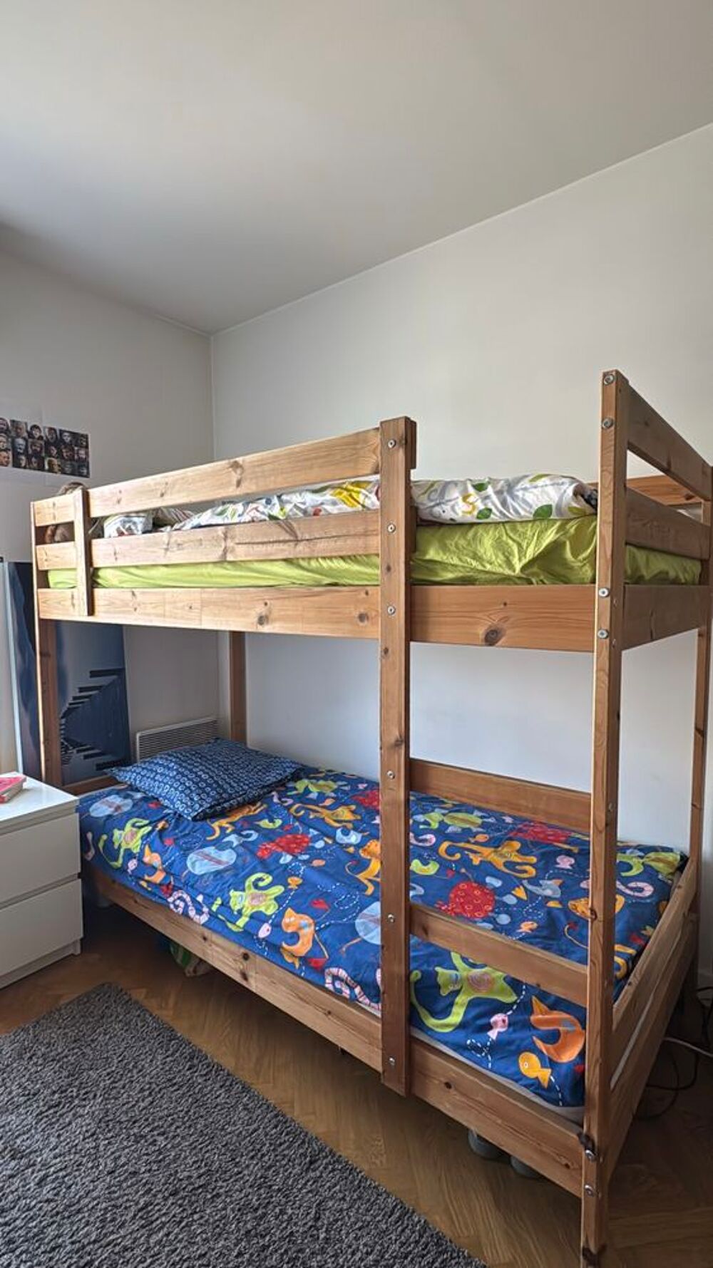 Lit super pos&eacute; pour enfants en bonne &eacute;tat ! Mobilier enfants