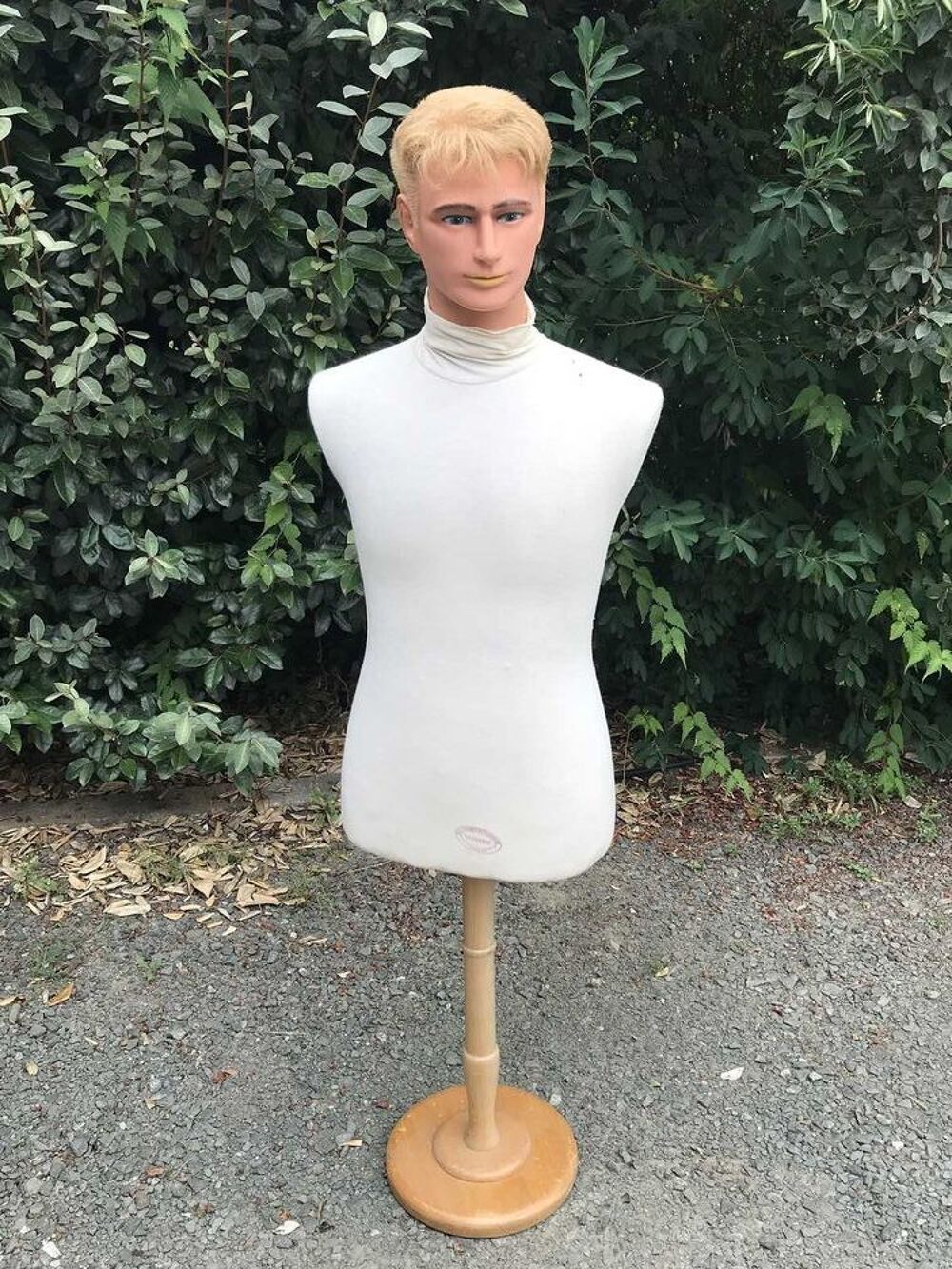 Mannequin de pr&eacute;sentation 